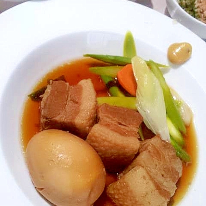 同時においしいスープも取れる☆定番和食! 豚の角煮